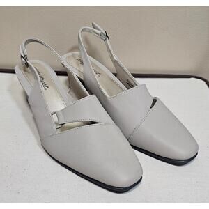 Easy Street Pumps Choice Suede Slingback, Comfort shoes, Bone Reptile, Sz 9.5